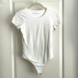 NWOT Abercrombie & Fitch Short Sleeve White Bodysuit